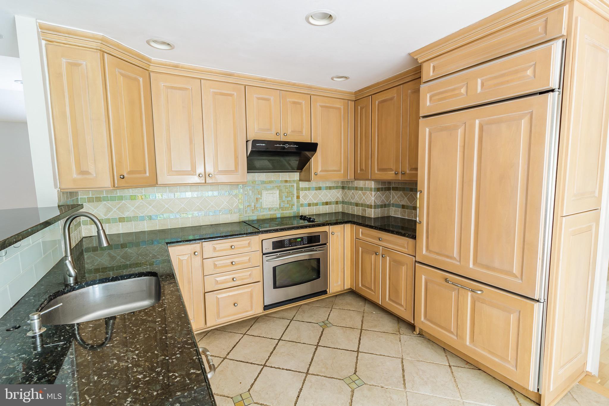 321 Betsy Road Huntingdon Valley, PA 19006 - Photo 8 of 28
