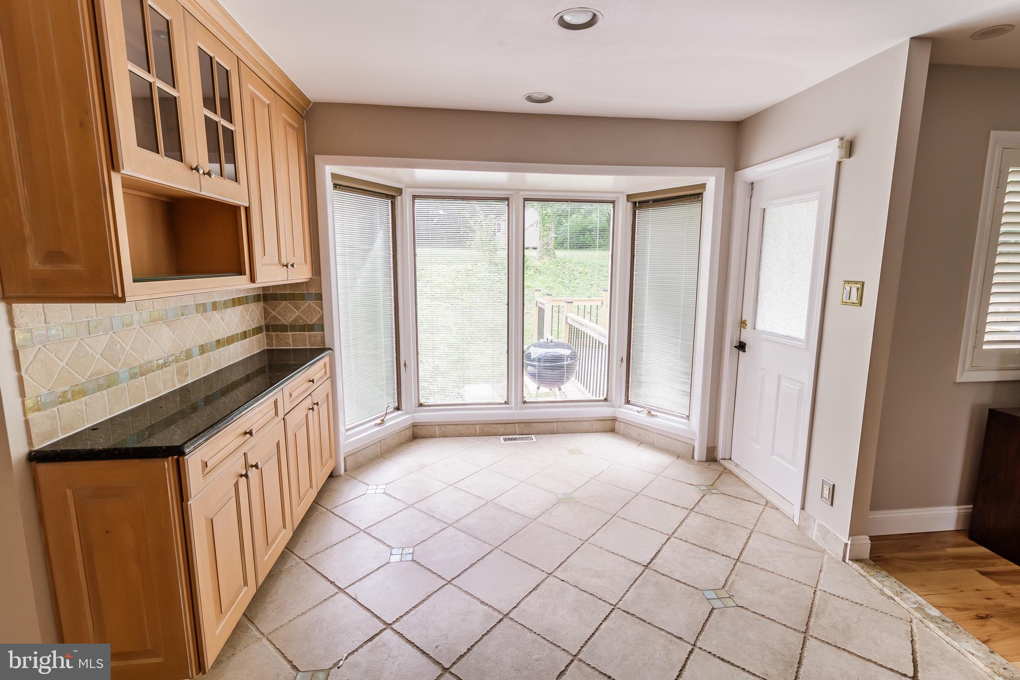 321 Betsy Road Huntingdon Valley, PA 19006 - Photo 9 of 28