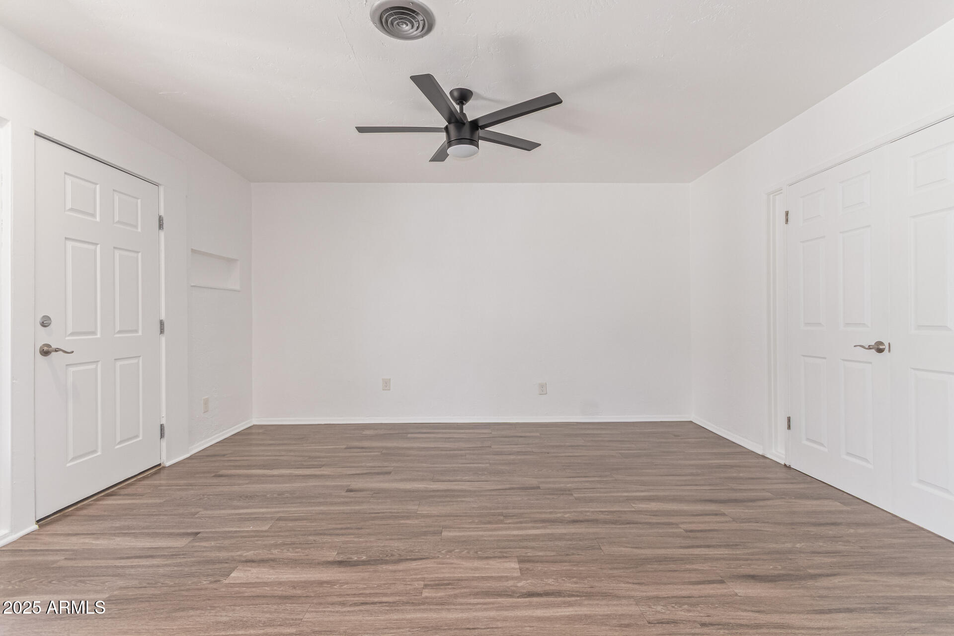 1250 East Bethany Home Road, Unit 4 Phoenix, AZ 85014 - Photo 15 of 29 15-Bethany Homes