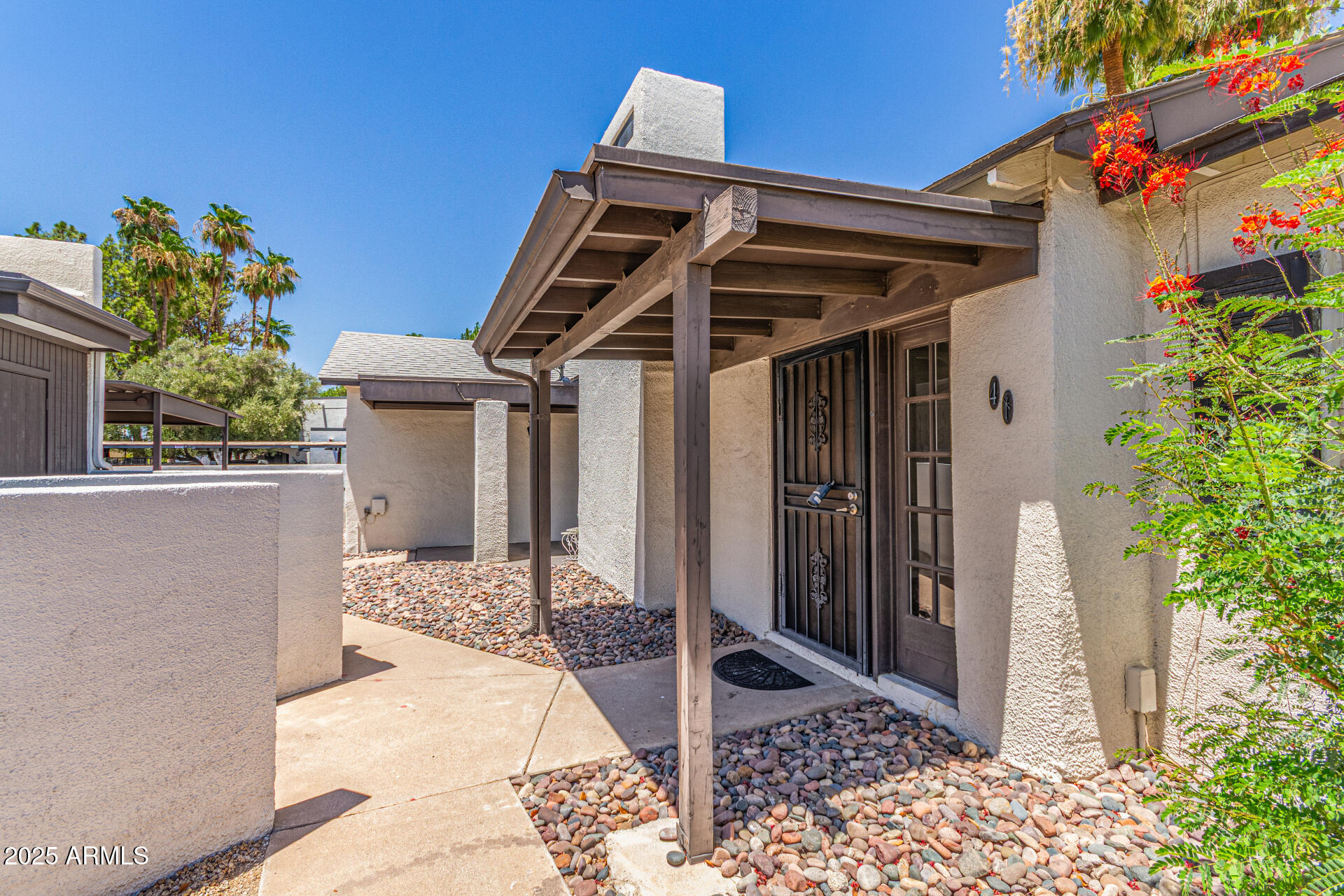 1250 East Bethany Home Road, Unit 4 Phoenix, AZ 85014 - Photo 2 of 29 02-Bethany Homes