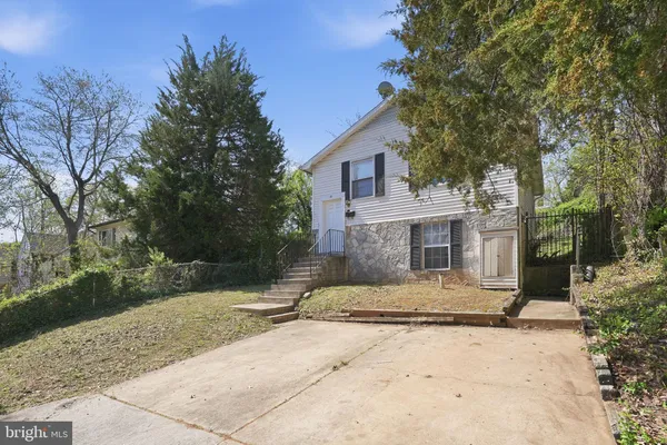 $319,000 | 20 Tunic Avenue, Capitol Heights, MD 20743