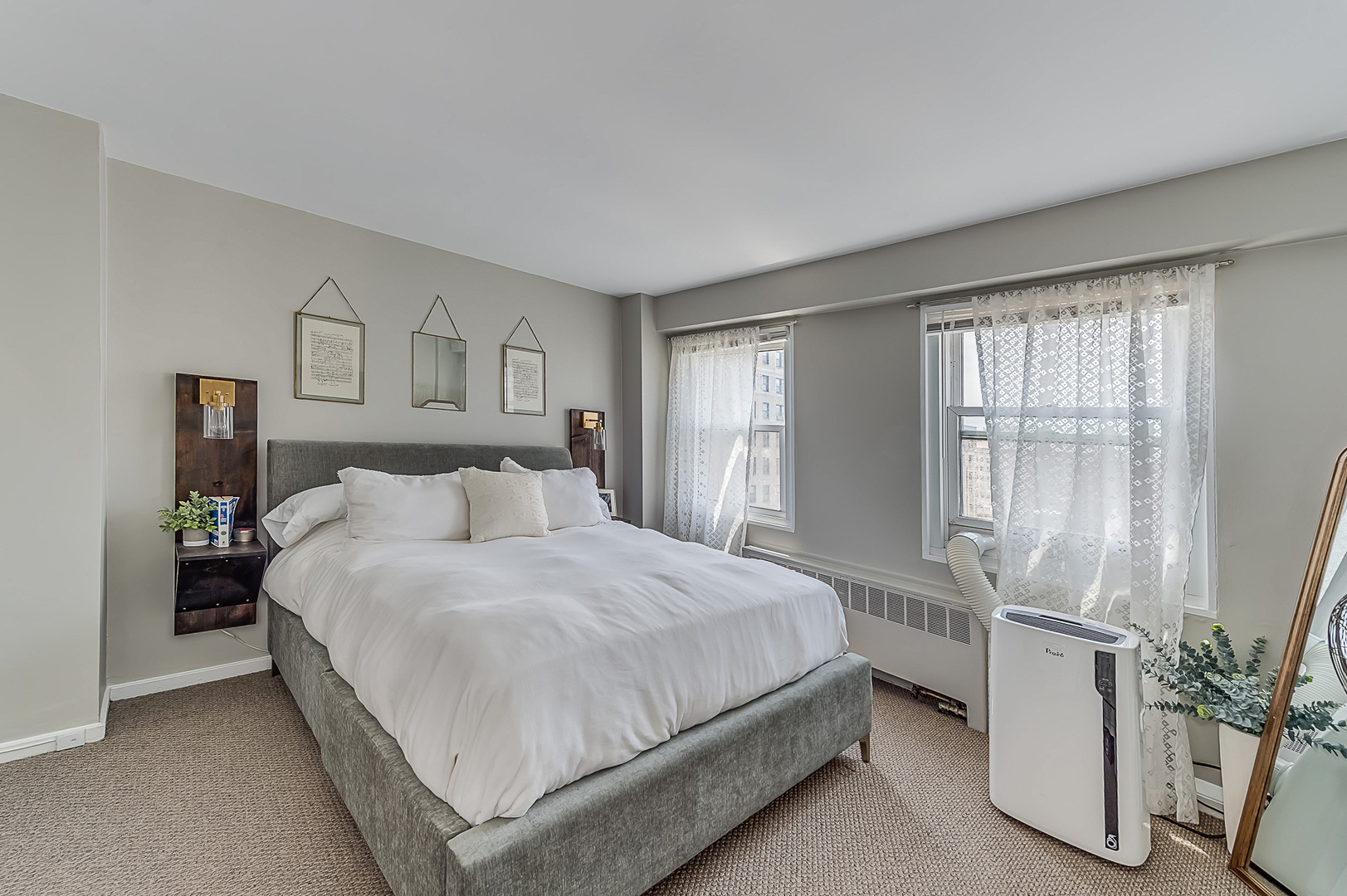 2909 North Sheridan Road, Unit 1012 Chicago, IL 60657 - Photo 11 of 15