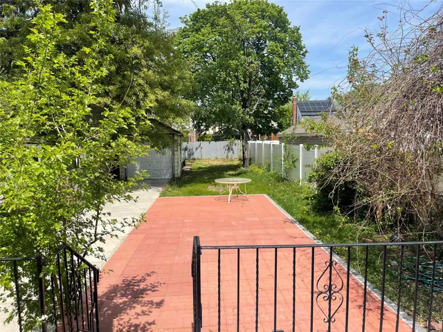 $949,000 | 248-29 88th Road | Bellerose