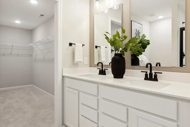 $399,990 | 10390 Hadley Avenue South, Cottage Grove, MN 55016