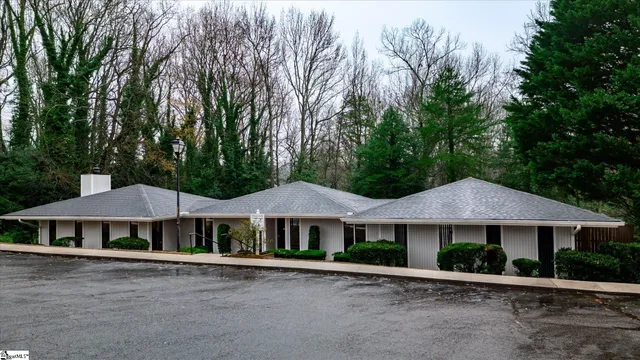 $215,000 | 1 Briarcreek Place, Greenville, SC 29615