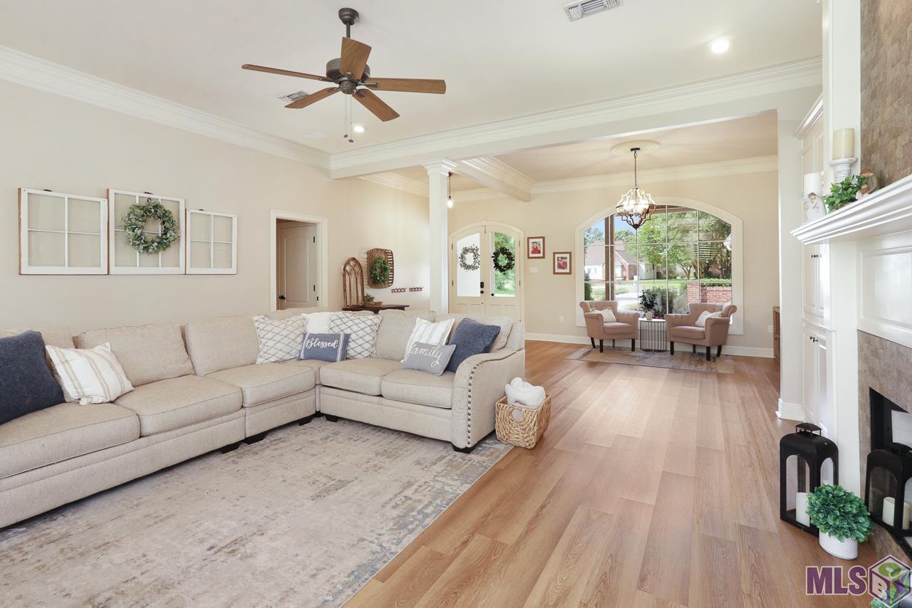 15348 Randi Court Prairieville, LA 70769 - Photo 7 of 42 Living Area