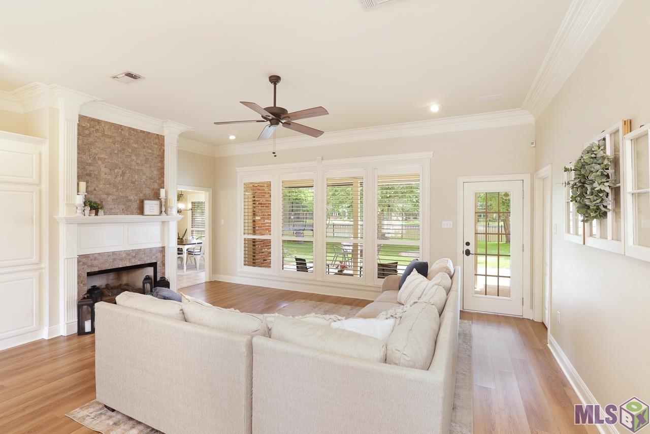 15348 Randi Court Prairieville, LA 70769 - Photo 8 of 42 Gallery Image 8