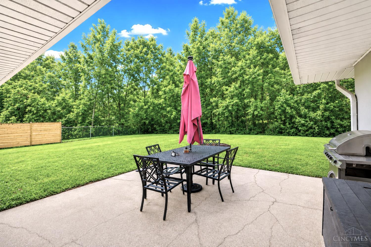 562 Rancho Lane Cincinnati, OH 45244 - Photo 18 of 23