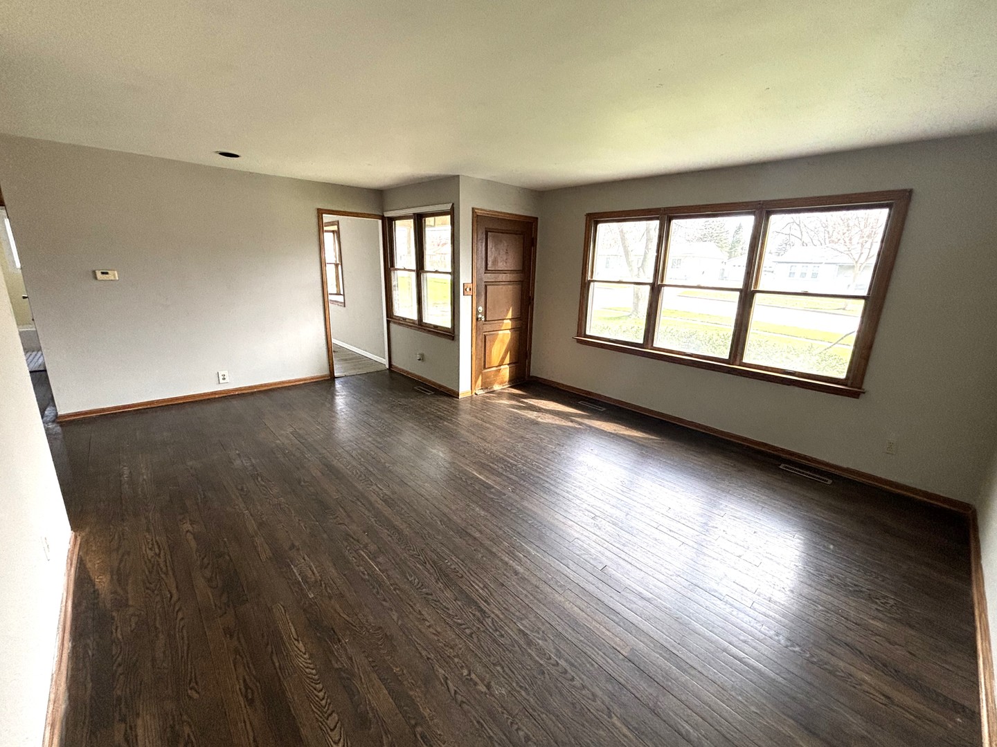 118 Hazard Road Carpentersville, IL 60110 - Photo 2 of 11