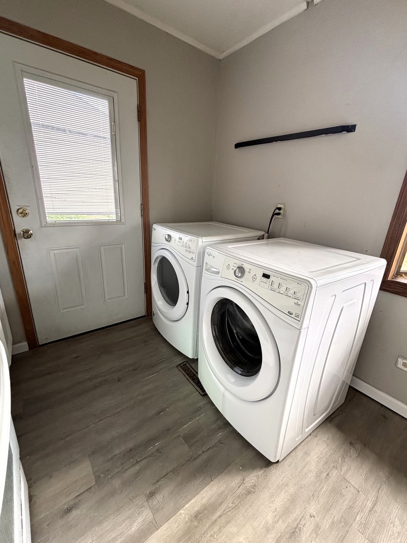 118 Hazard Road Carpentersville, IL 60110 - Photo 10 of 11