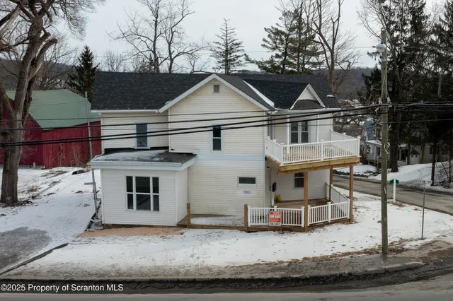 $1,950 | 12 Grow Avenue, Montrose, PA 18801