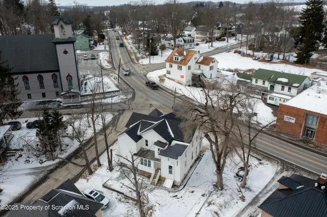 $1,950 | 12 Grow Avenue, Montrose, PA 18801