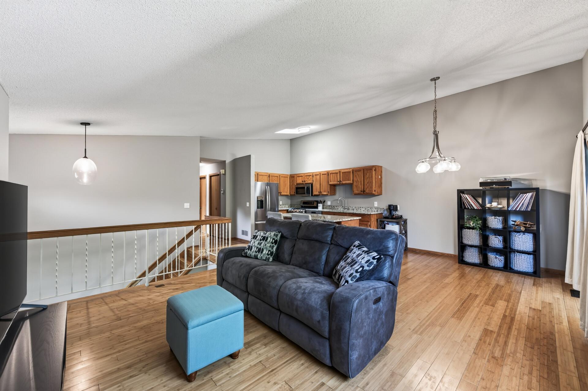 6865 Romeo Road Woodbury, MN 55125 - Photo 8 of 28 Gallery Image 8