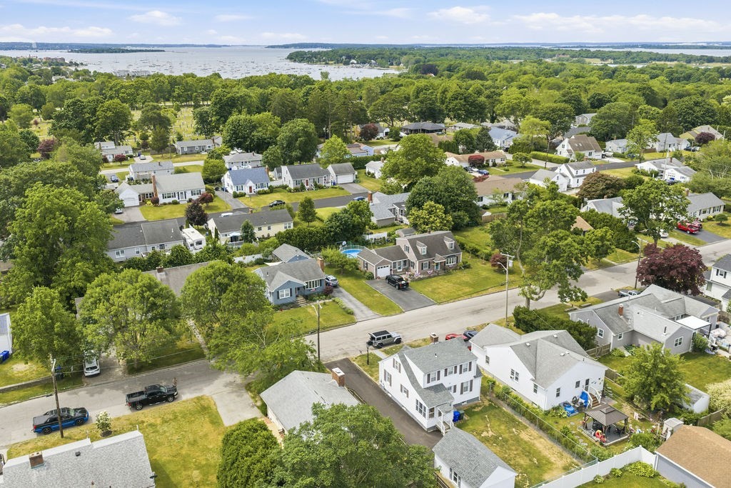 117 Fales Road Bristol, RI 02809 - Photo 7 of 42