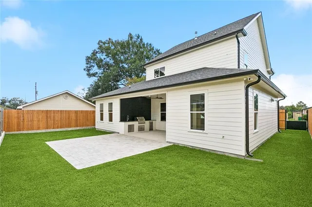 $795,000 | 10526 Phelps Street, River Ridge, LA 70123