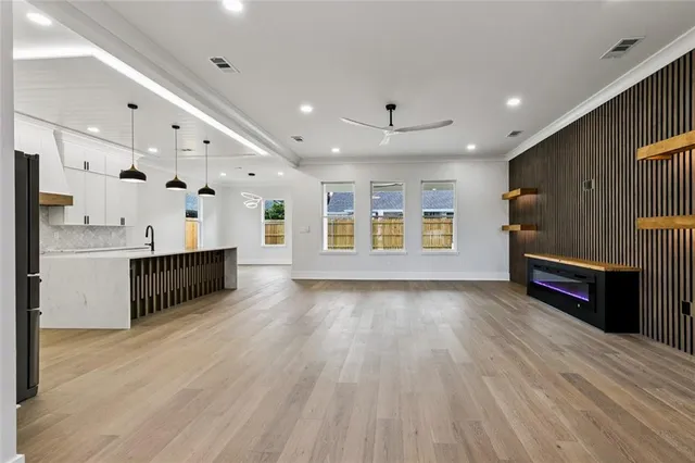 $795,000 | 10526 Phelps Street, River Ridge, LA 70123