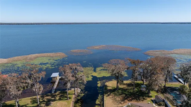 $449,000 | 2770 Lake Pierce Drive, Lake Wales, FL 33898