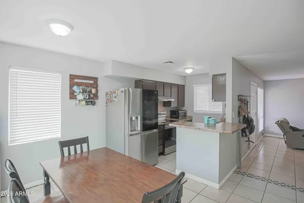 $200,000 | 4820 North 89th Avenue, Unit 104, Phoenix, AZ 85037