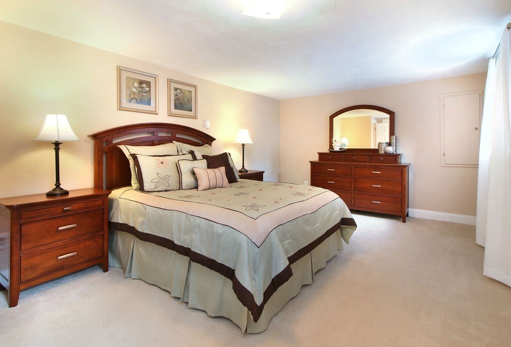 13 William Road Billerica, MA 01821 - Photo 12 of 30 Gallery Image 12