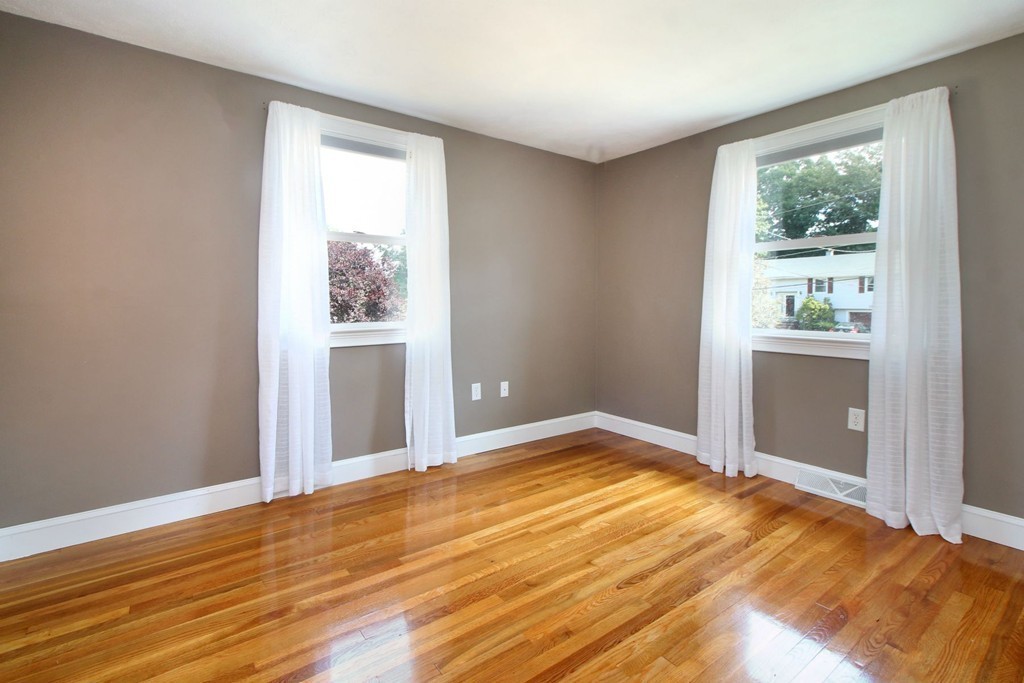 13 William Road Billerica, MA 01821 - Photo 15 of 30 Gallery Image 15