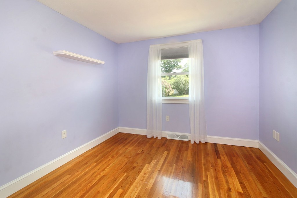 13 William Road Billerica, MA 01821 - Photo 16 of 30 Gallery Image 16