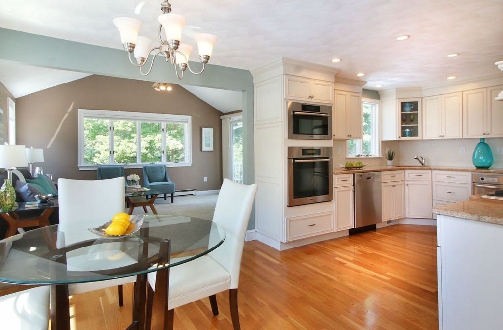 13 William Road Billerica, MA 01821 - Photo 5 of 30 Gallery Image 5