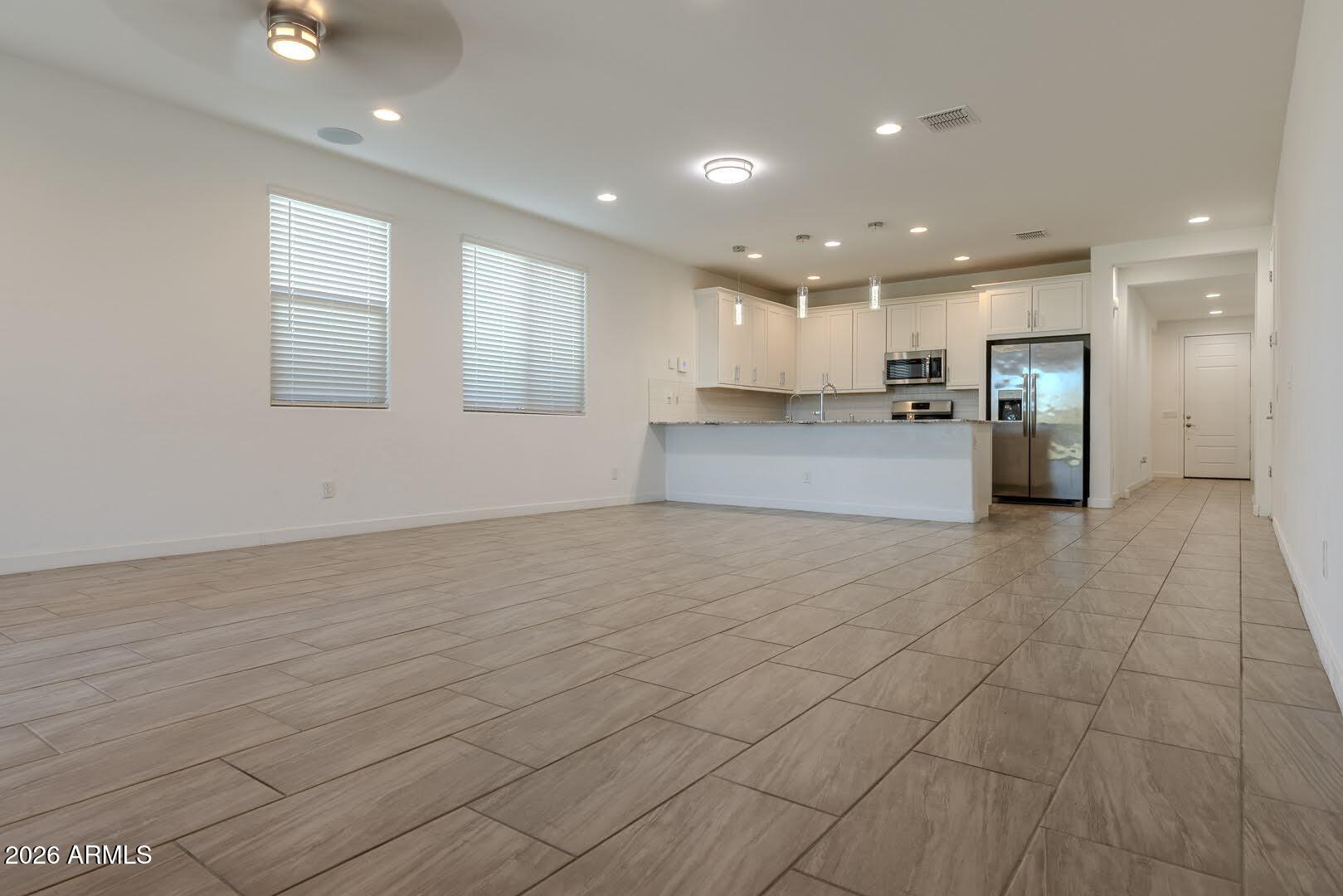 1548 West Corral Road Phoenix, AZ 85041 - Photo 6 of 61