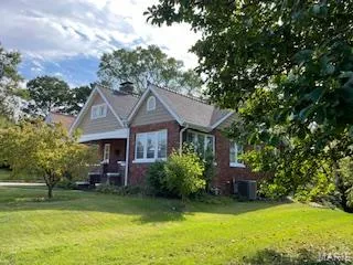 $235,000 | 28 South 86th Street, Belleville, IL 62223