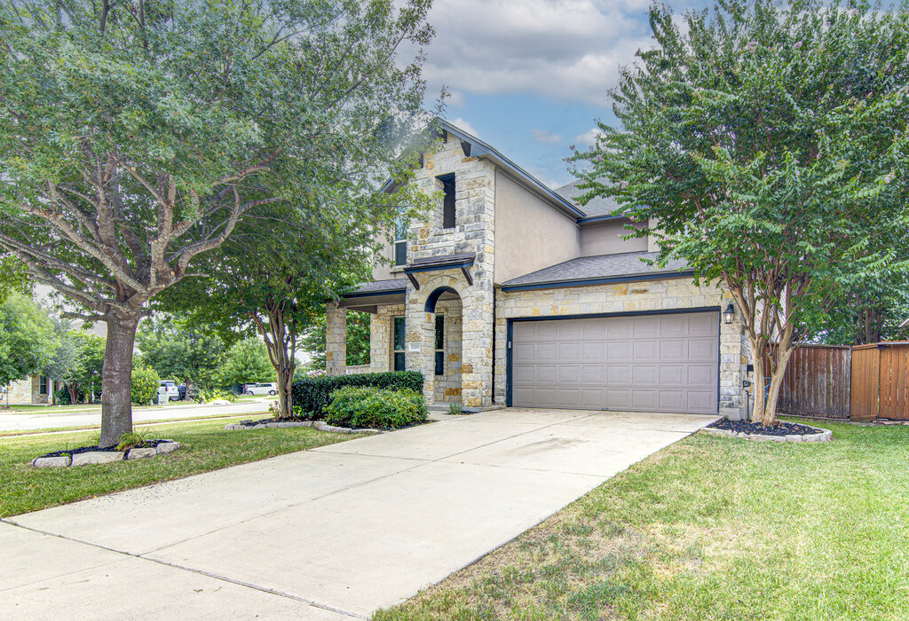 Generously sized corner lot in Teravista, including recent roof installation