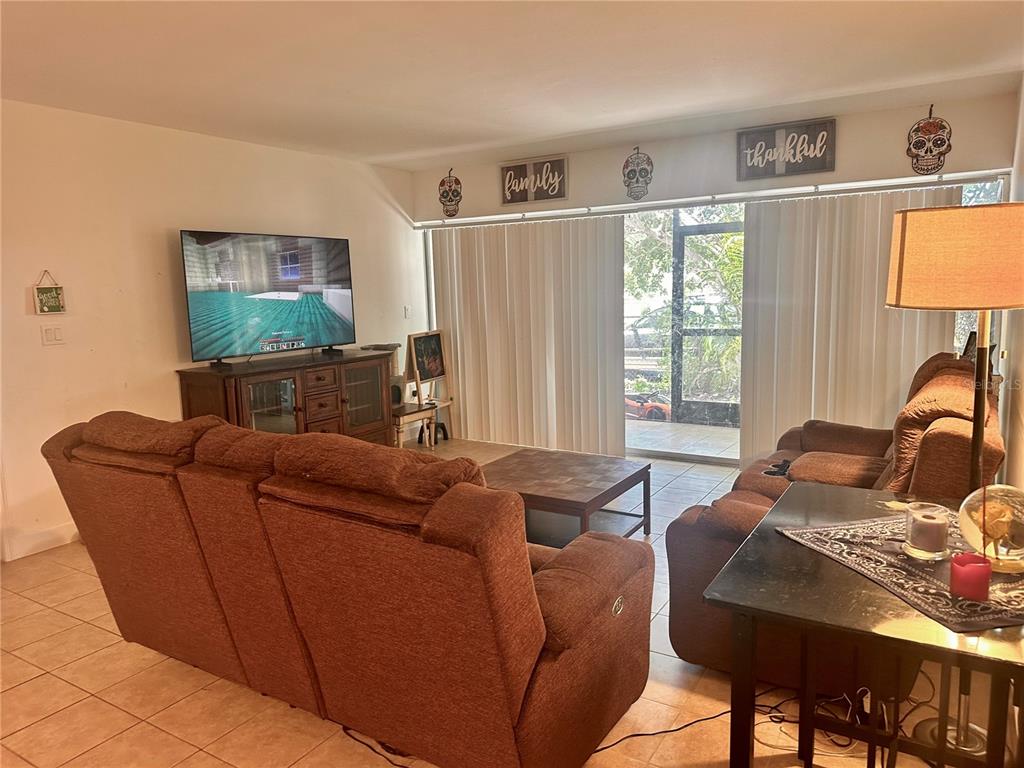 2938 Clark Road, Unit 102 Sarasota, FL 34231 - Photo 7 of 14 Gallery Image 7