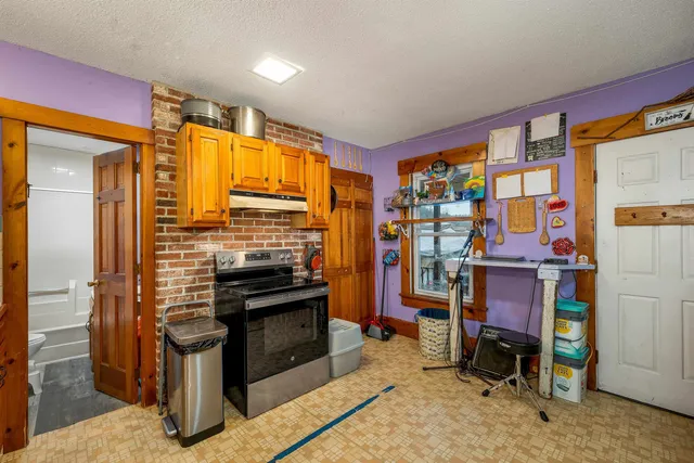 $490,000 | 37 Water Street, Lebanon, NH 03766