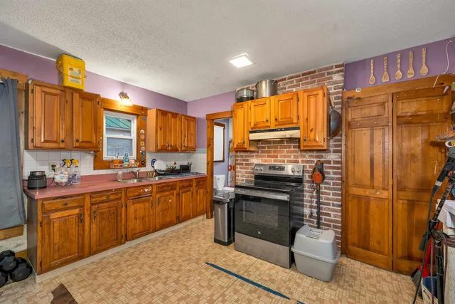 $490,000 | 37 Water Street, Lebanon, NH 03766