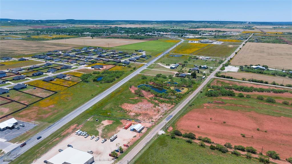 4142 Highway 83 Tuscola, TX 79562 - Photo 9 of 25 a view of a city with an ocean
