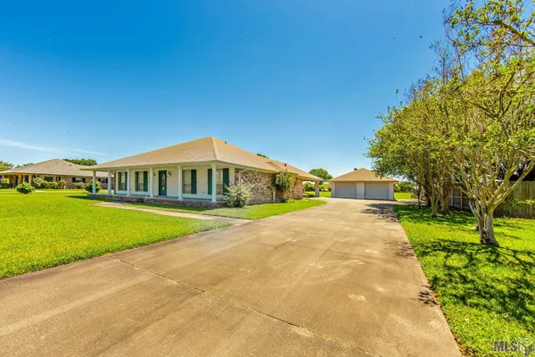 $349,000 | 119 Norwich Lane, Houma, LA 70360
