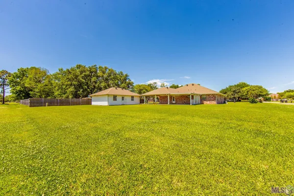 $349,000 | 119 Norwich Lane, Houma, LA 70360