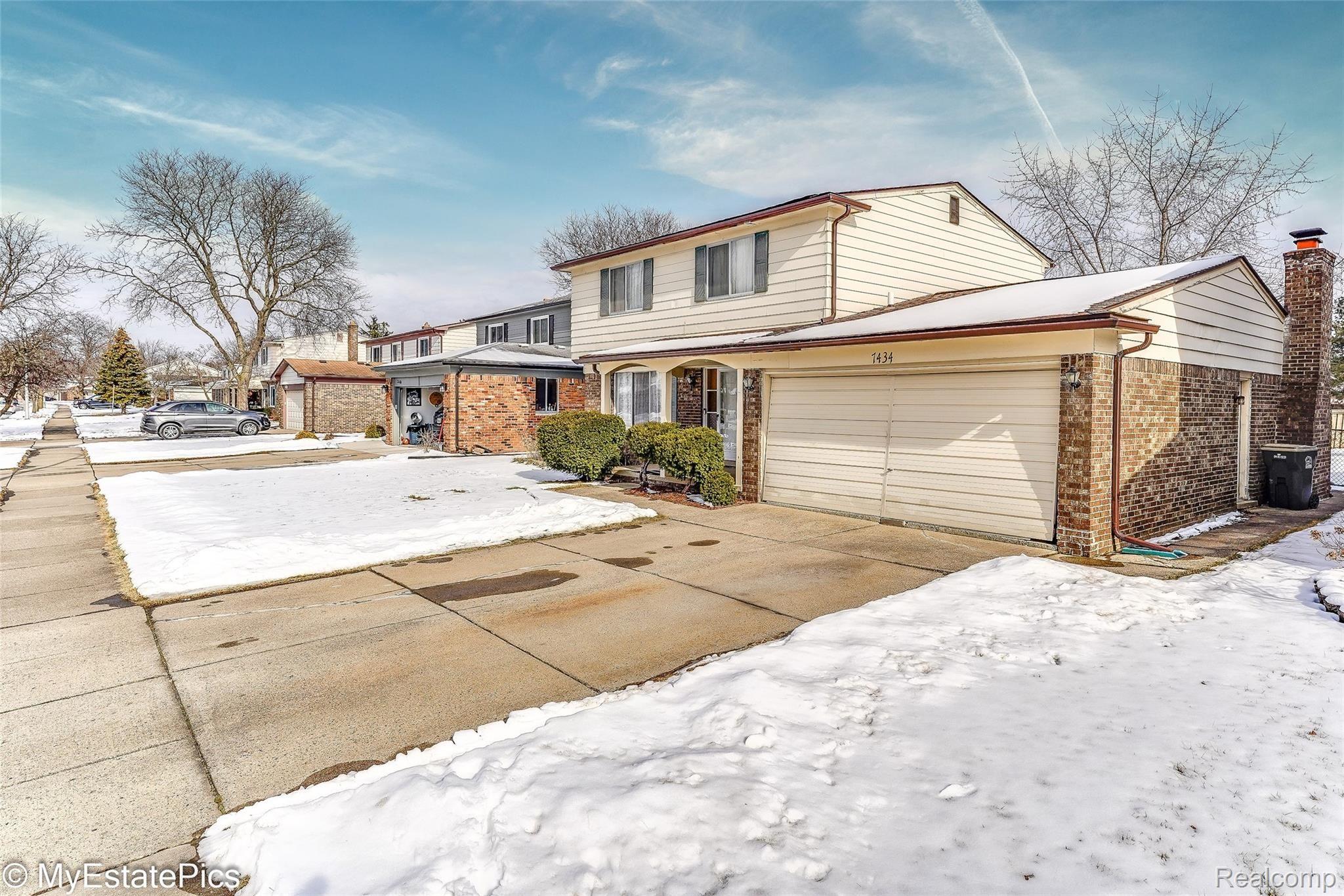7434 Kingsbridge Road Canton, MI 48187 - Photo 4 of 36 CA-01 Front04 - 7434 kingsbridge canton.jpg