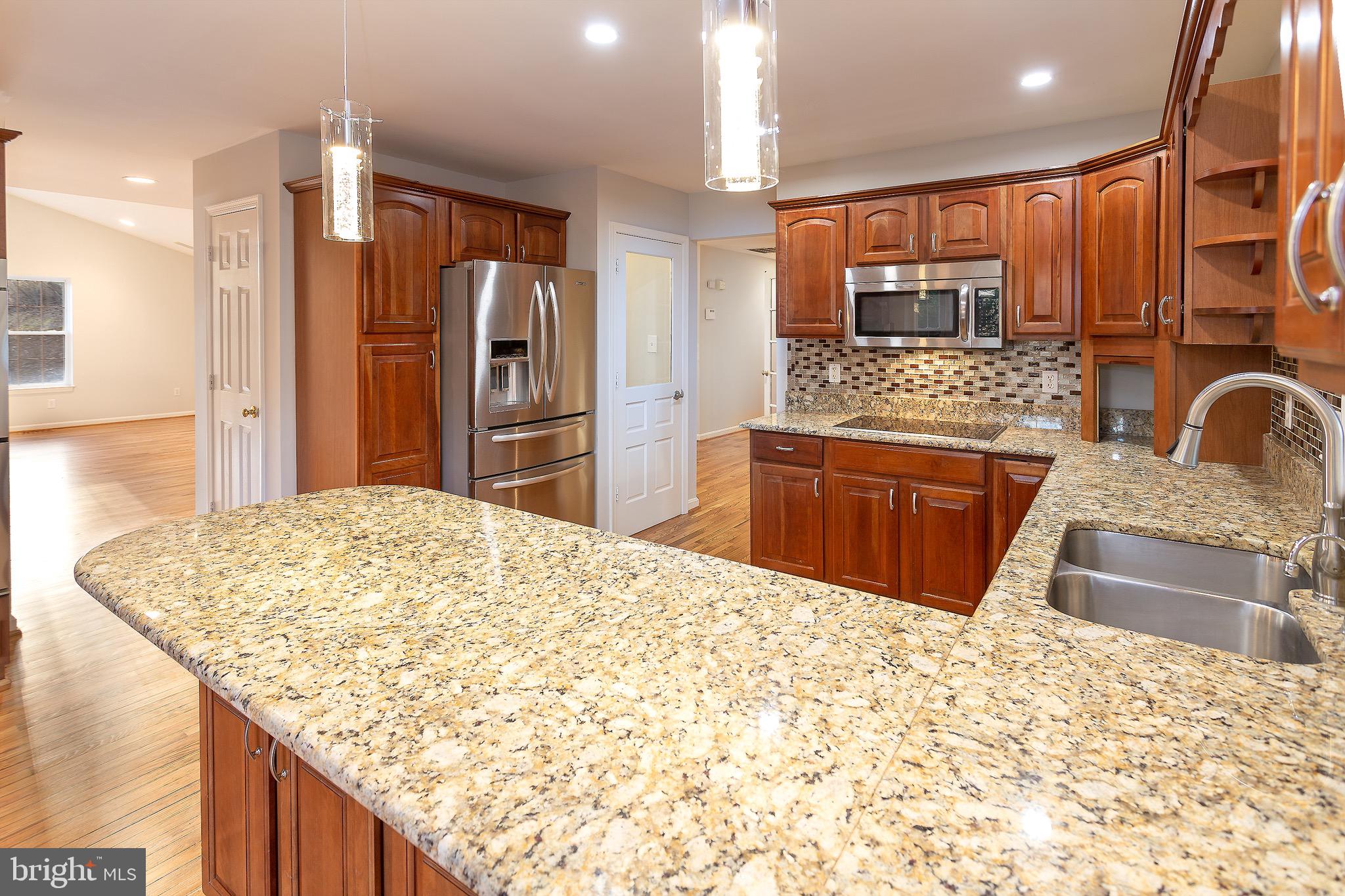 6877 Walnut Heights Drive Warrenton, VA 20186 - Photo 12 of 50