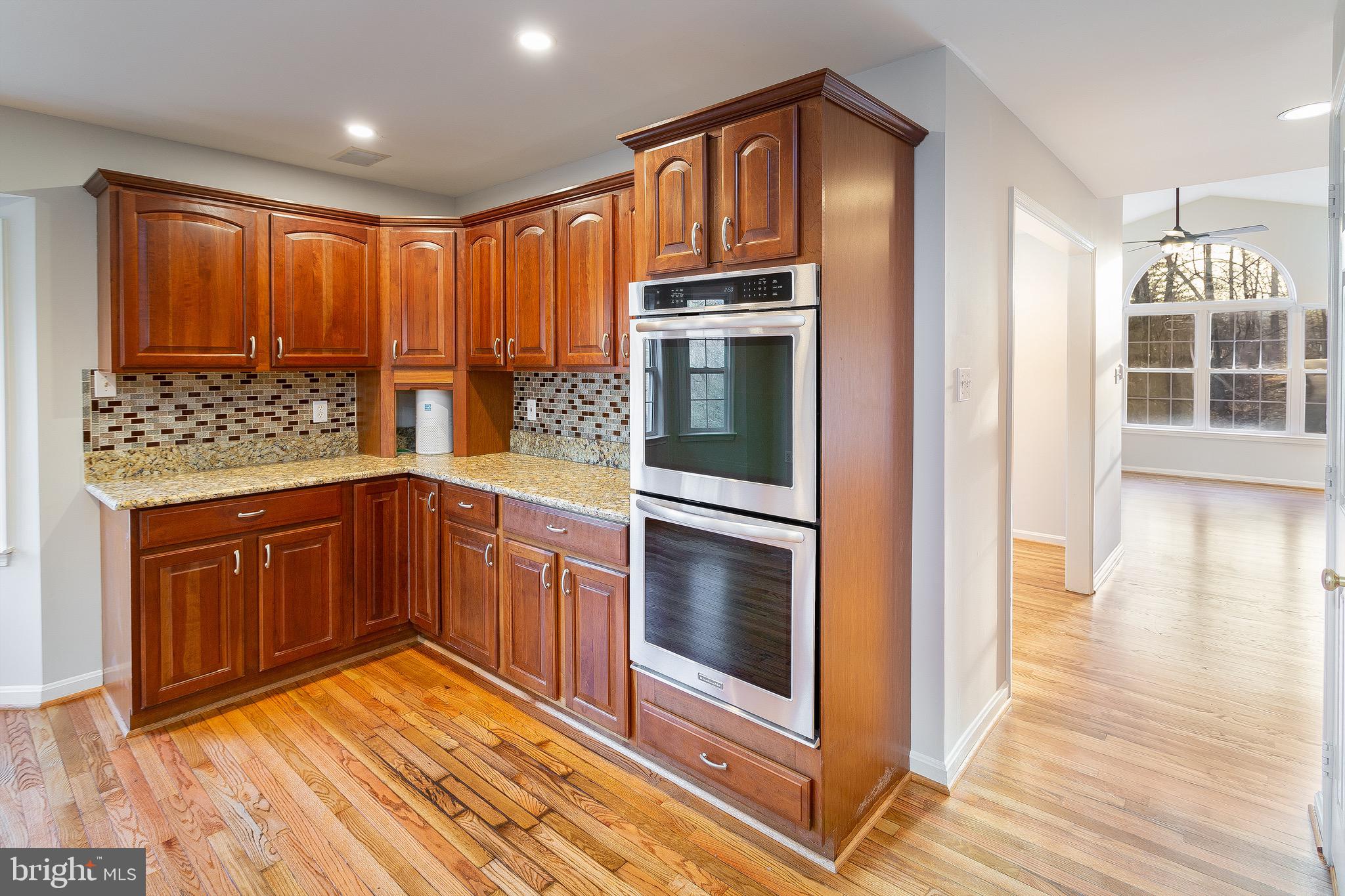 6877 Walnut Heights Drive Warrenton, VA 20186 - Photo 13 of 50