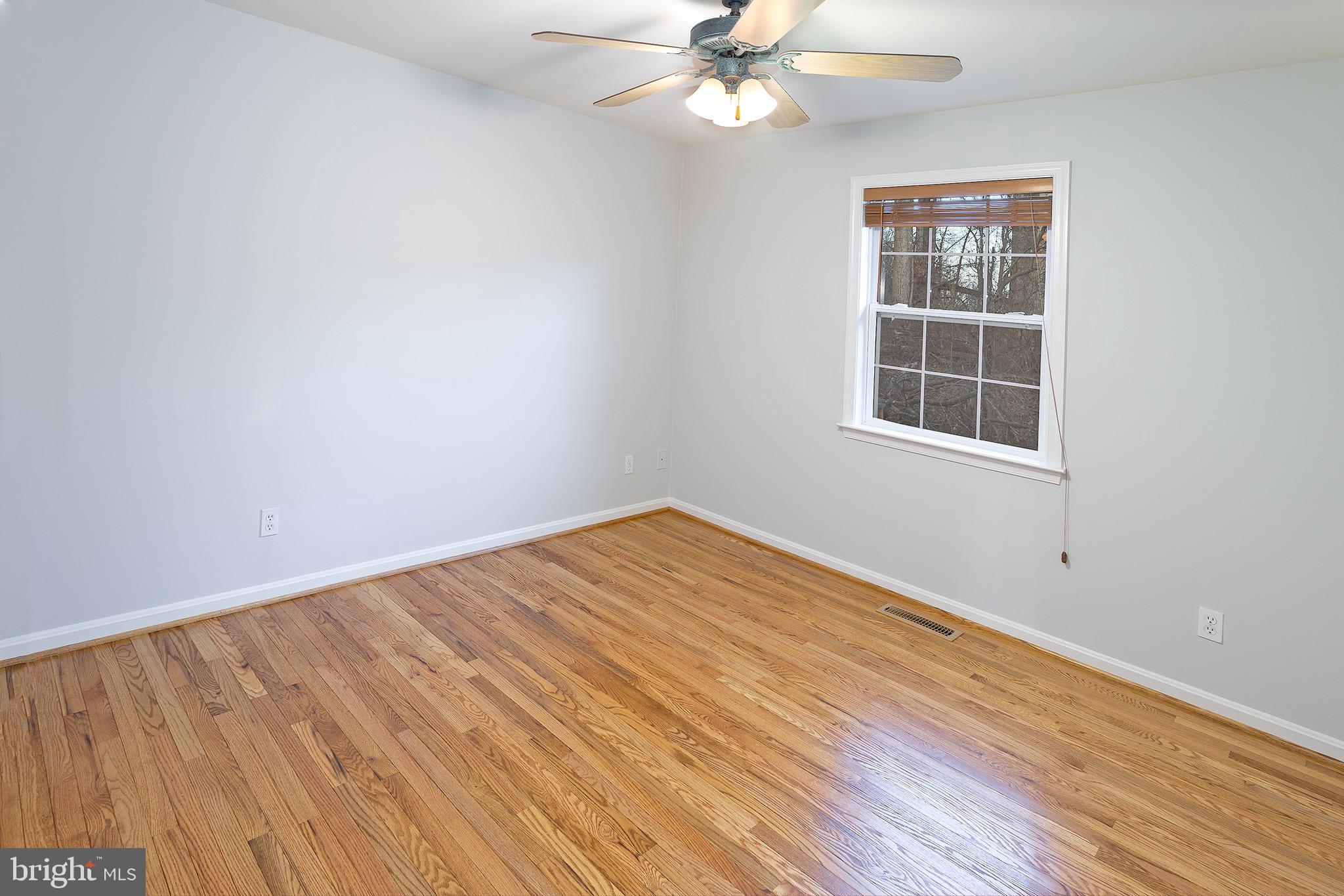 6877 Walnut Heights Drive Warrenton, VA 20186 - Photo 18 of 50