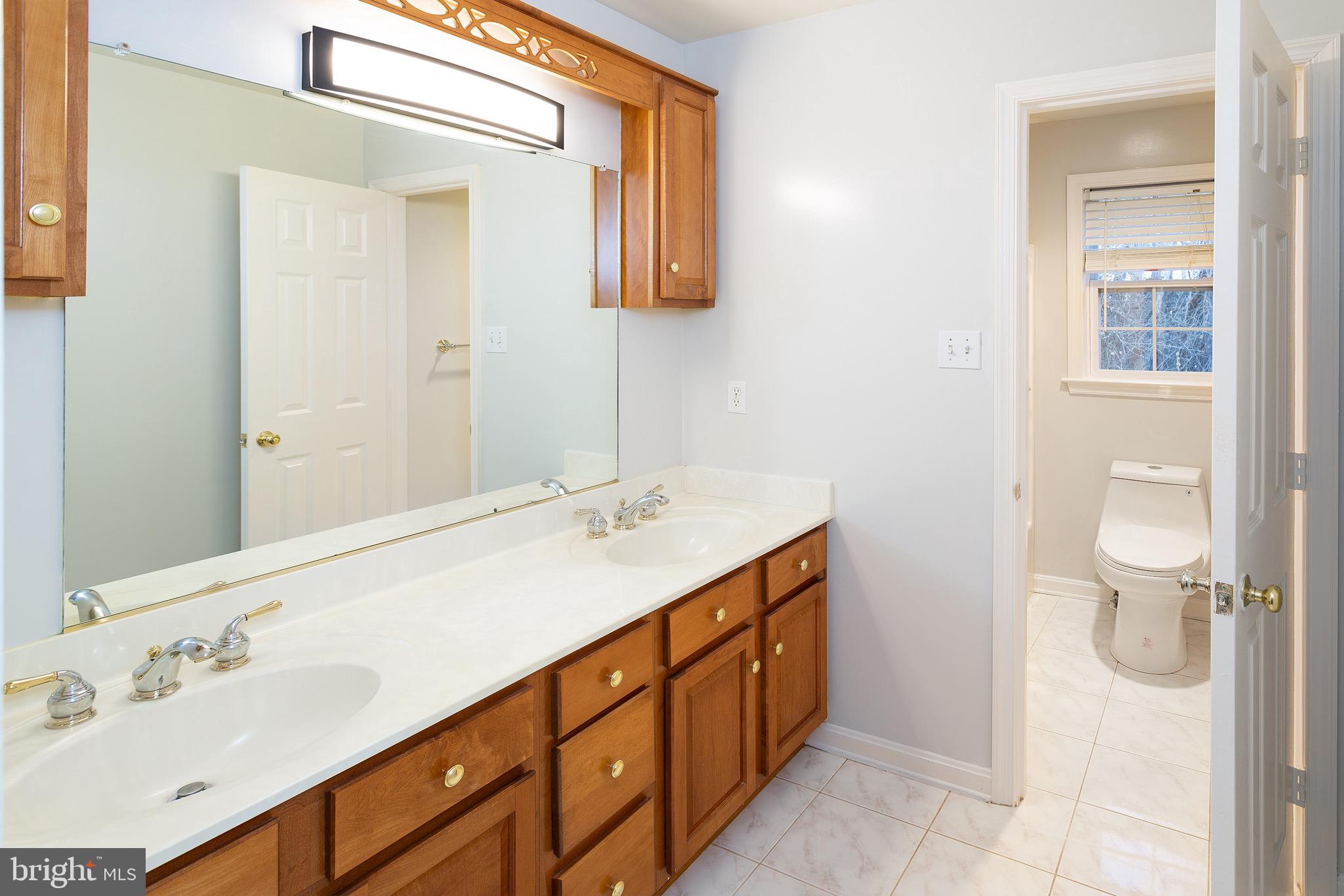 6877 Walnut Heights Drive Warrenton, VA 20186 - Photo 19 of 50