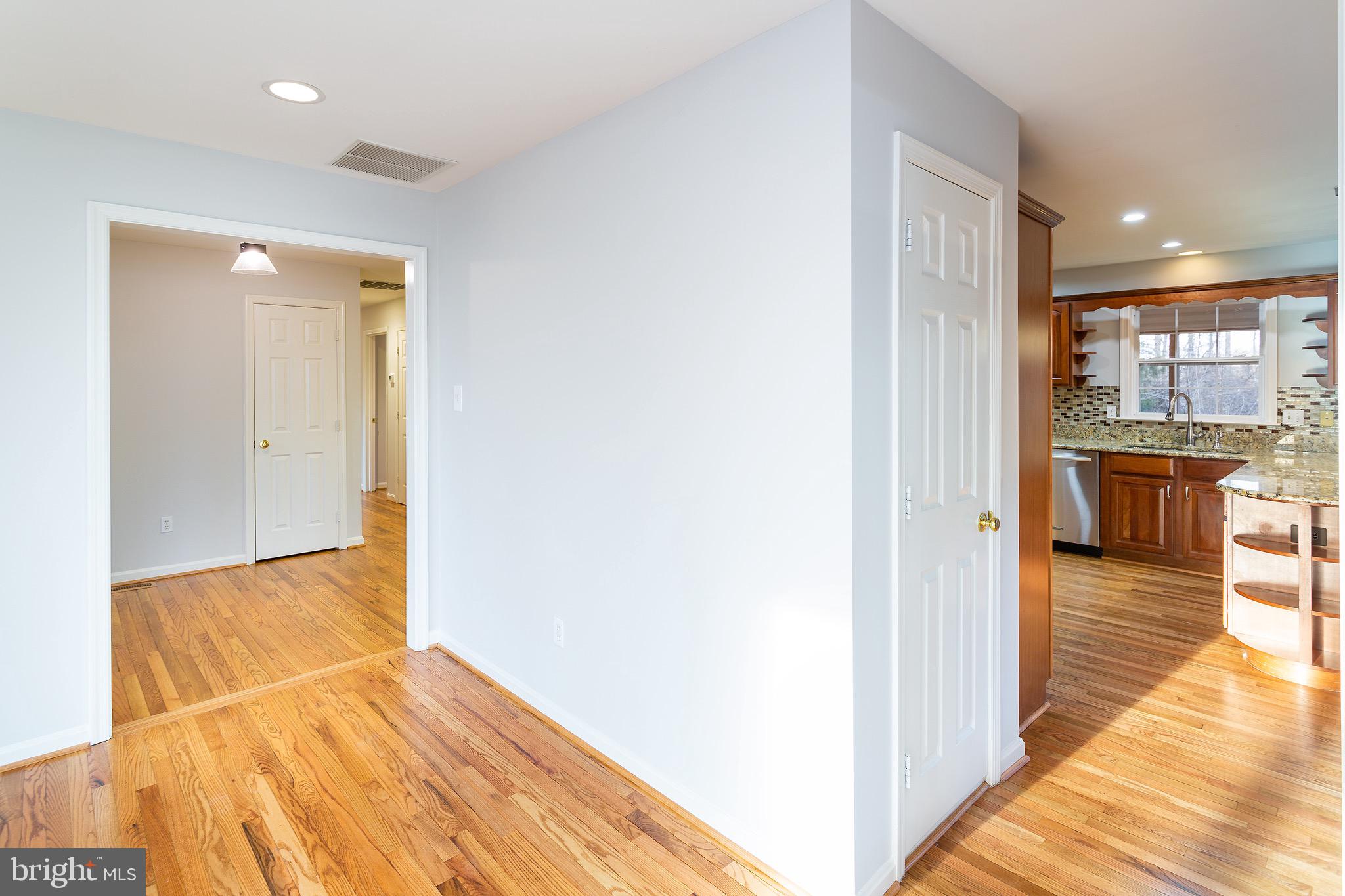 6877 Walnut Heights Drive Warrenton, VA 20186 - Photo 30 of 50