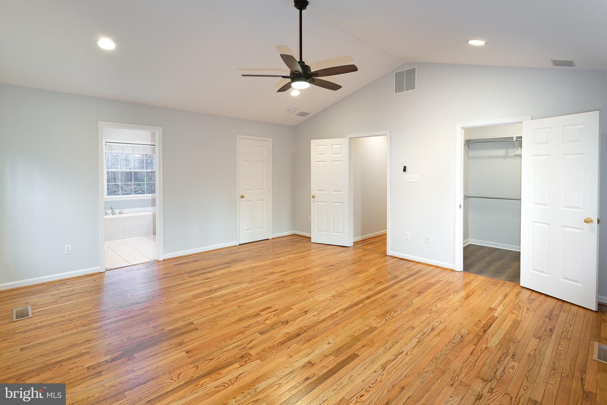 6877 Walnut Heights Drive Warrenton, VA 20186 - Photo 7 of 50