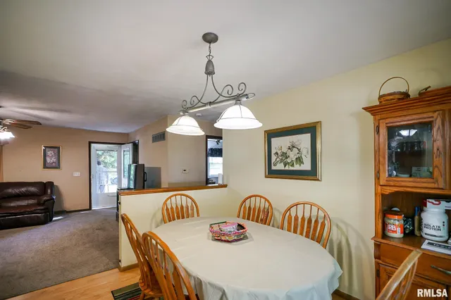 $260,000 | 10109 Arrow Road, Tremont, IL 61568