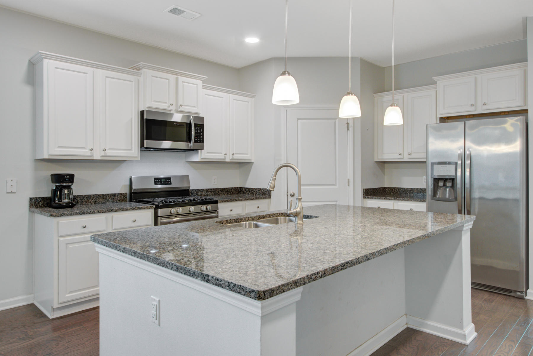 135 Nolin Road Moncks Corner, SC 29461 - Photo 6 of 42 135 Nolin Rd, Moncks Corner SC (6)