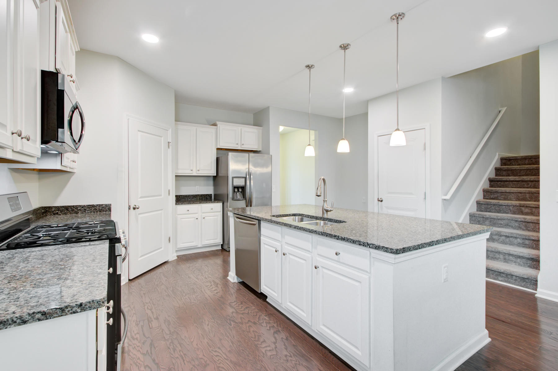 135 Nolin Road Moncks Corner, SC 29461 - Photo 7 of 42 135 Nolin Rd, Moncks Corner SC (7)