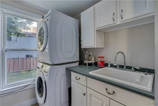 $330,000 | 601 Merrick Street, Clayton, NY 13624