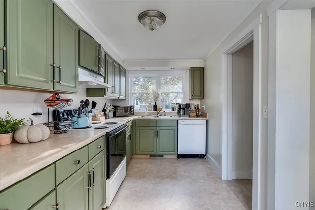 $330,000 | 601 Merrick Street, Clayton, NY 13624