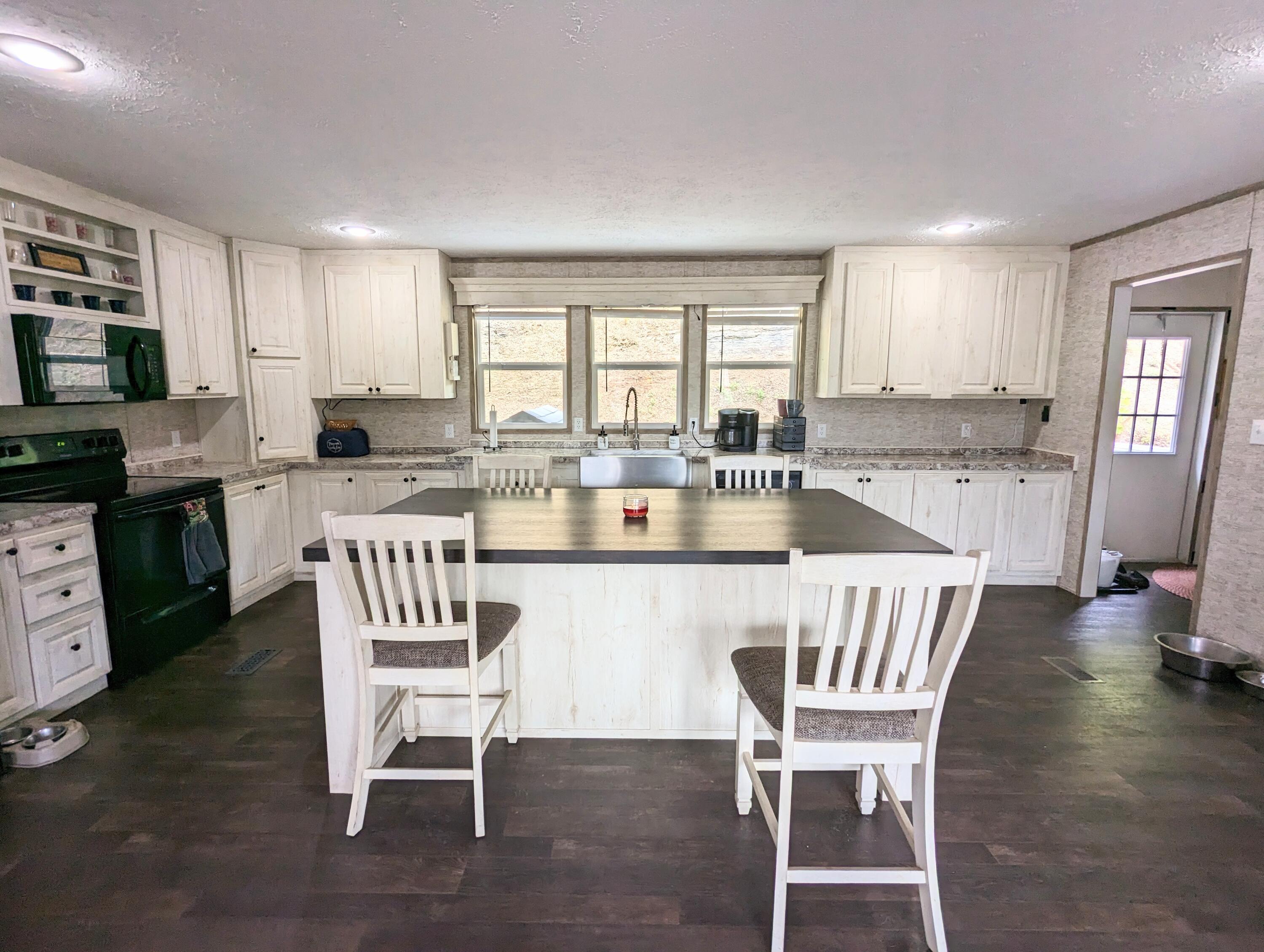 2570 Backbone Ridge Haysi, VA 24256 - Photo 27 of 39 PXL_20230719_181806185