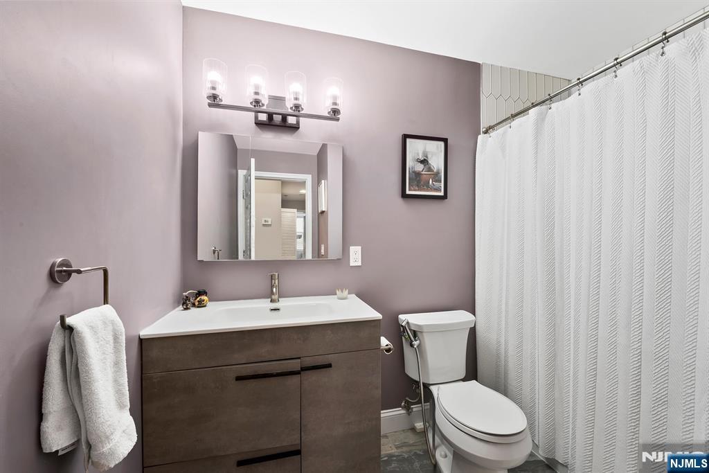 402 9th Street, Unit 4A Hoboken, NJ 07030 - Photo 18 of 24