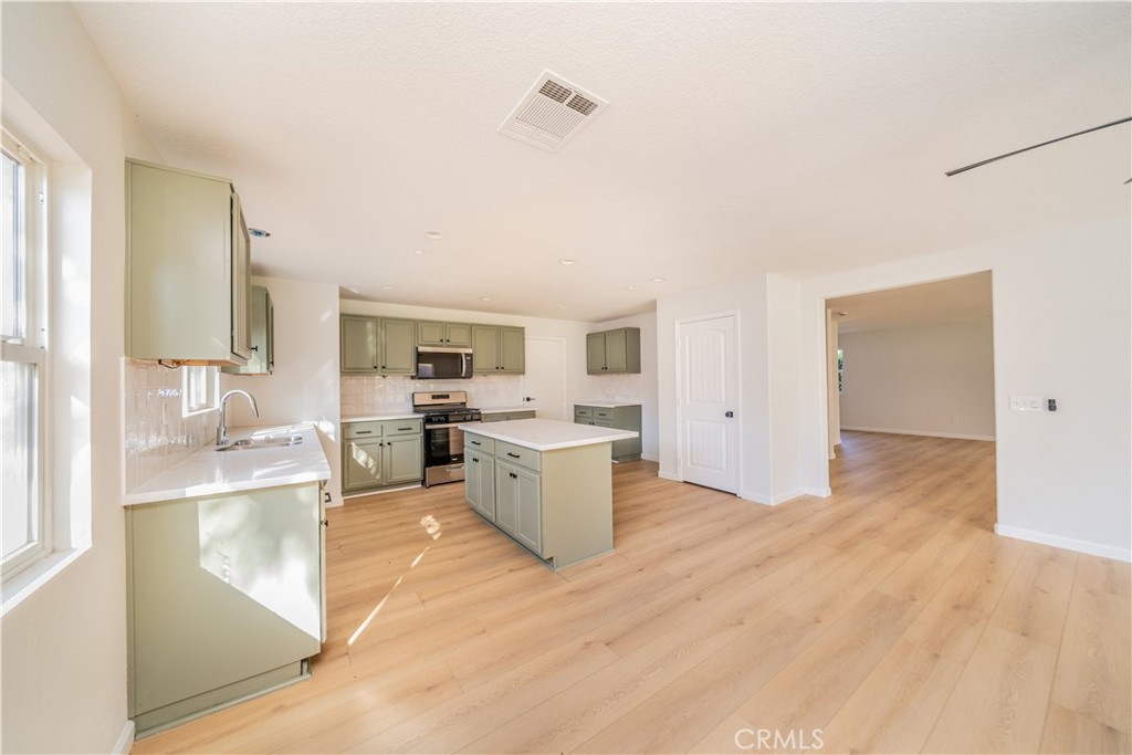 9336 Golden Lantern Road Riverside, CA 92508 - Photo 6 of 34